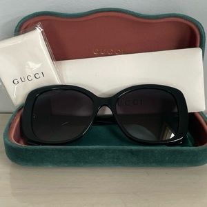 Gucci Black Gradient Square Sunglasses 56mm